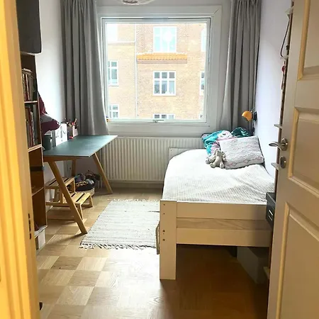 Frederiksberg Lovely For 4 * Копенгаген